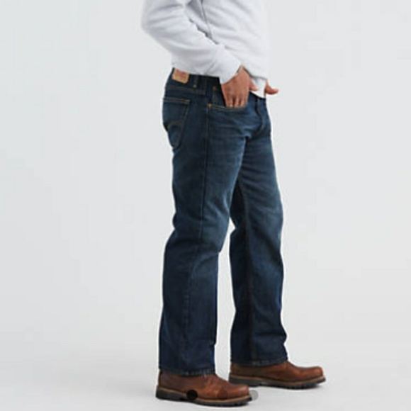 Nwt excellent condition Levi jean - Picture 3 of 3